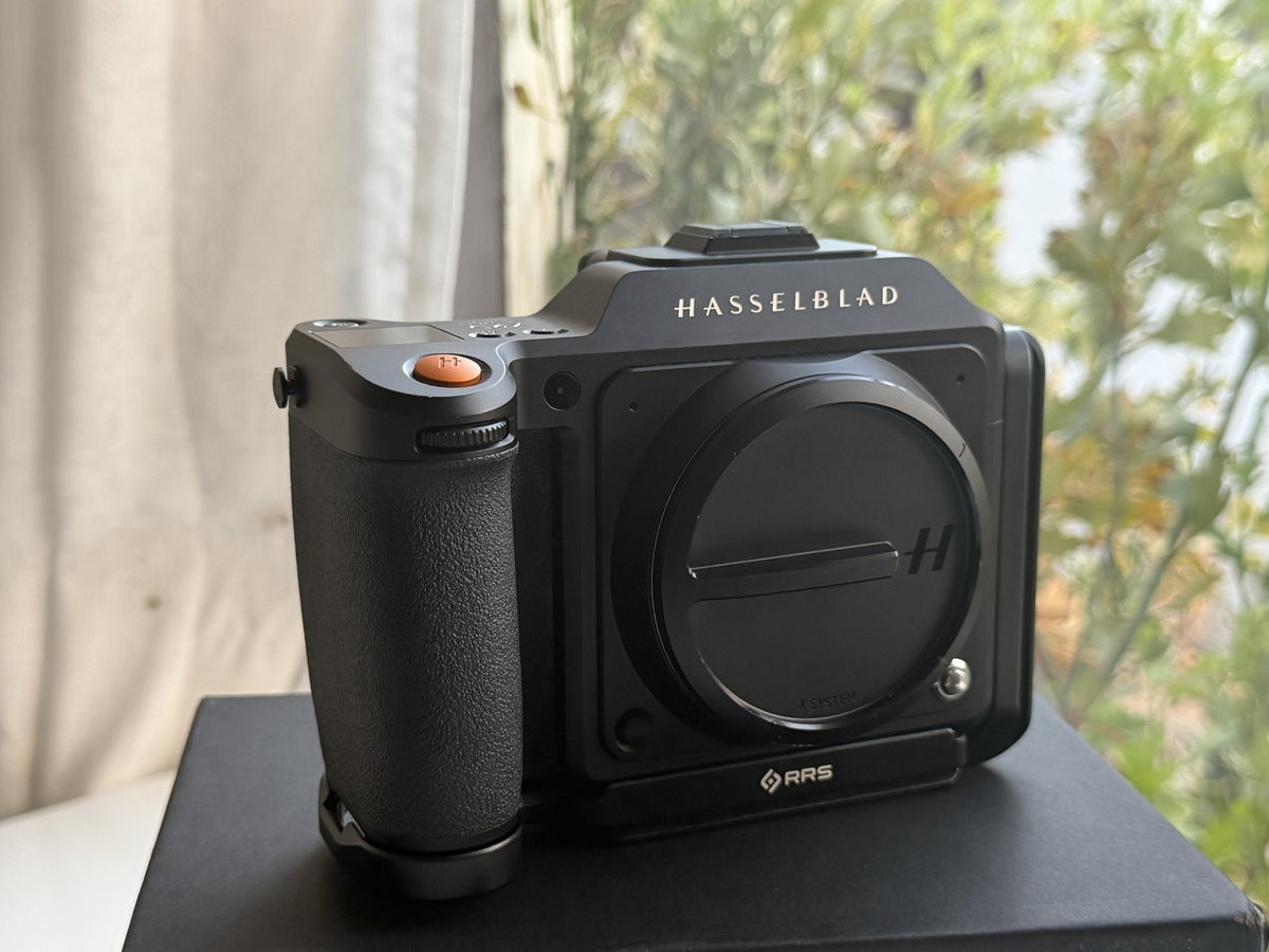 Hasselblad X2D 100 c Camera Body with accessories and RRS Arca Type L bracket