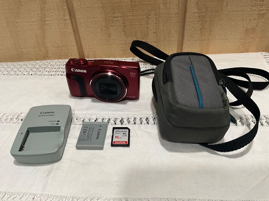 Near Mint Canon PowerShot SX710HS Wi-Fi Camera 20.3MP 30X Optical Zoom Red