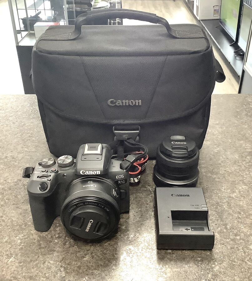 CANON EOS-R10 MIRRORLESS CAMERA