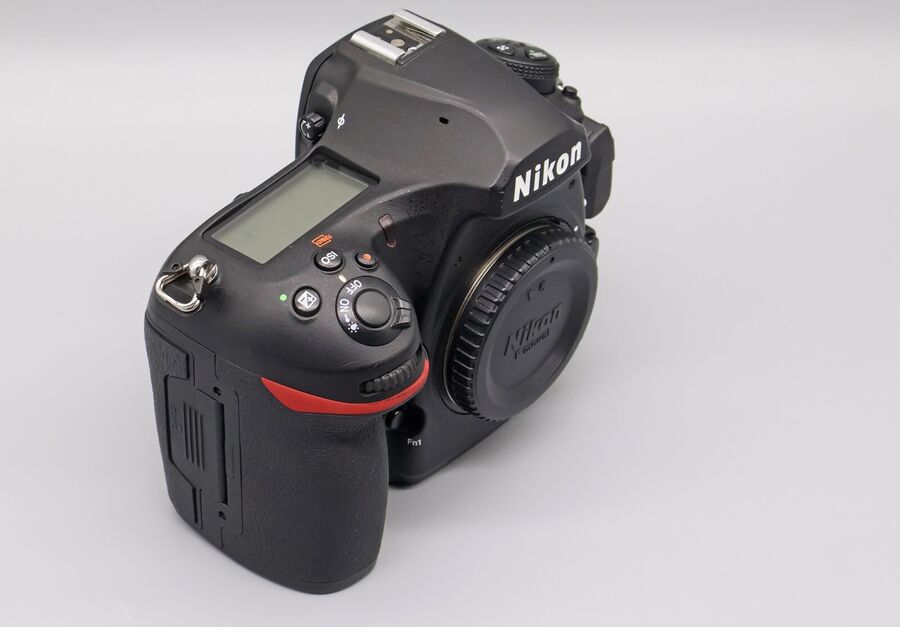 Nikon D850 45.7MP Digital SLR Camera Body