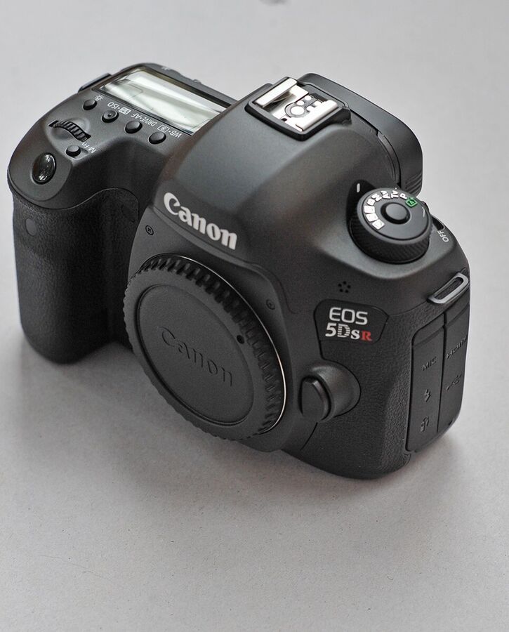 Canon EOS 5DsR 50.6MP Digital SLR Camera Body